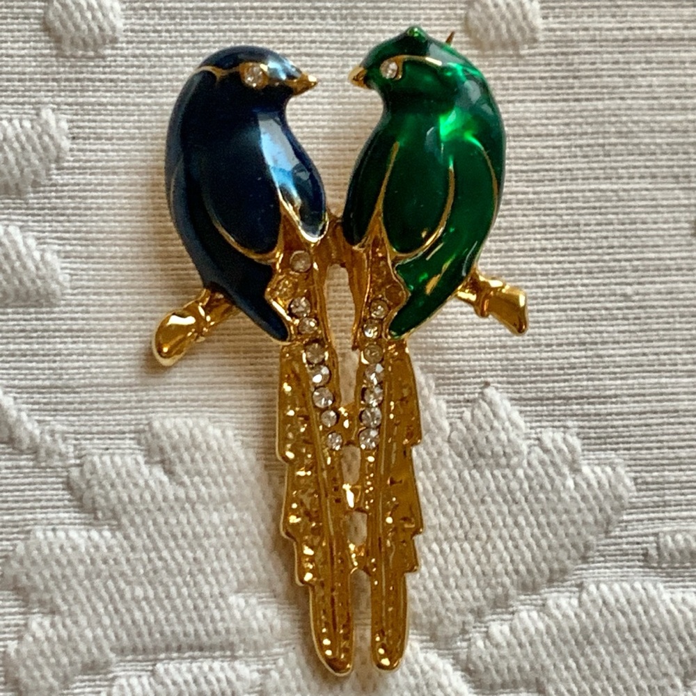 Vintage Enameled Love Birds Brooch - Picture 3 of 5